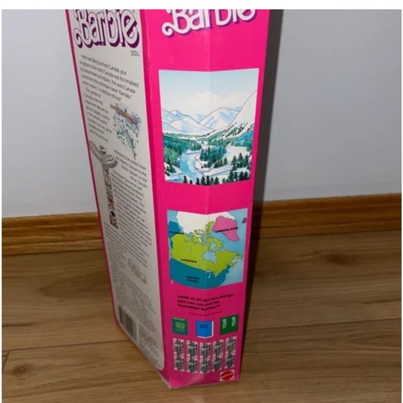 BARBIE Canadian Mountie  - Vintage1987  NIB - Picture 11 of 16